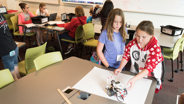 Registration taking place for Girls Can! Robotics Camps for July
